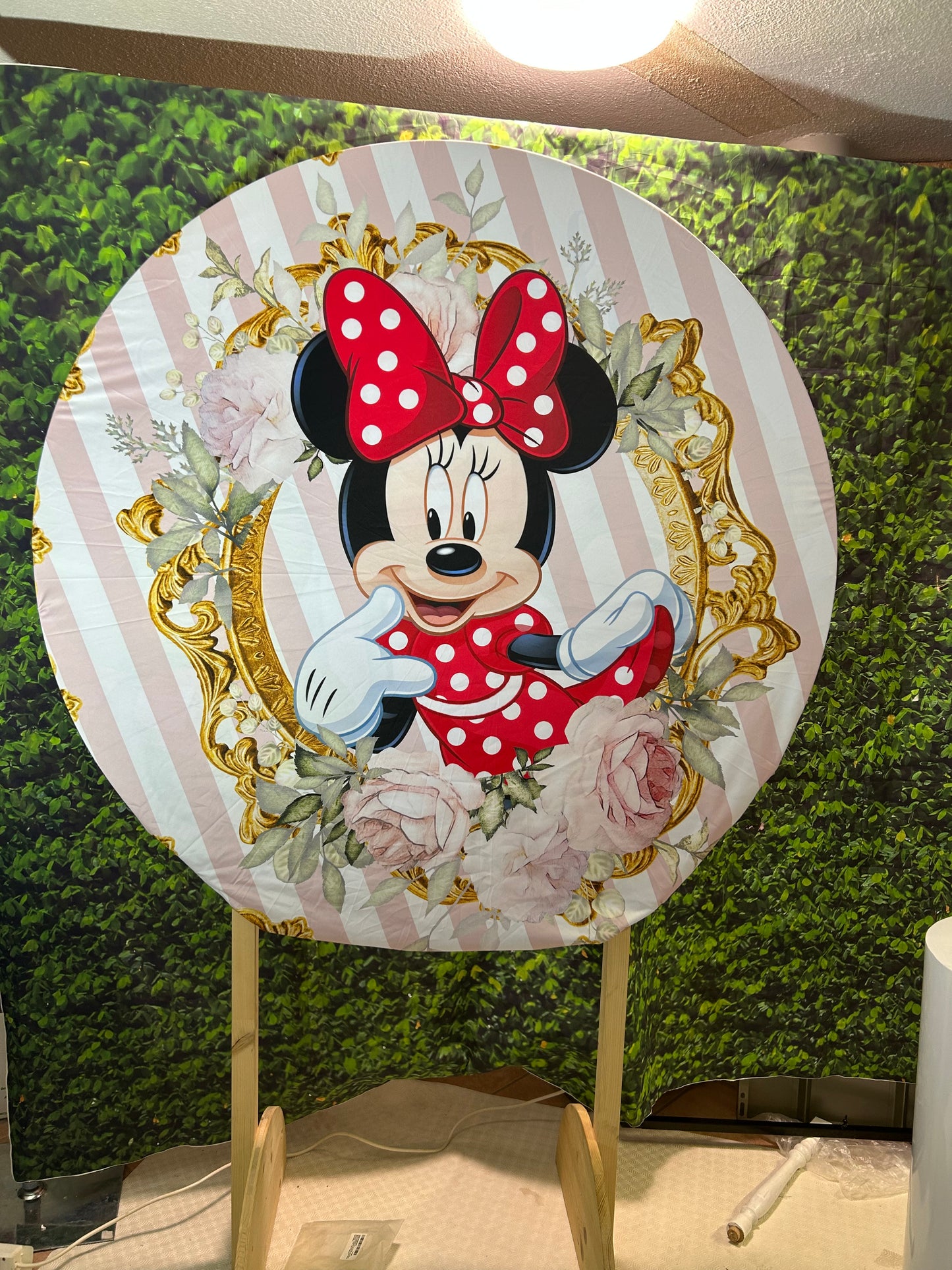 Partydeko Hintergrund Tafel Gross 1.30 m mit Hussen